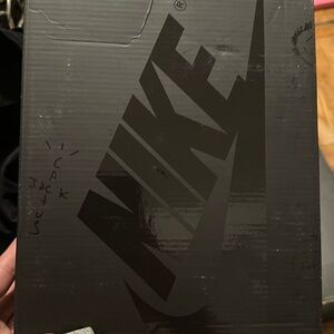 Travis scott Jordan 1 low kids